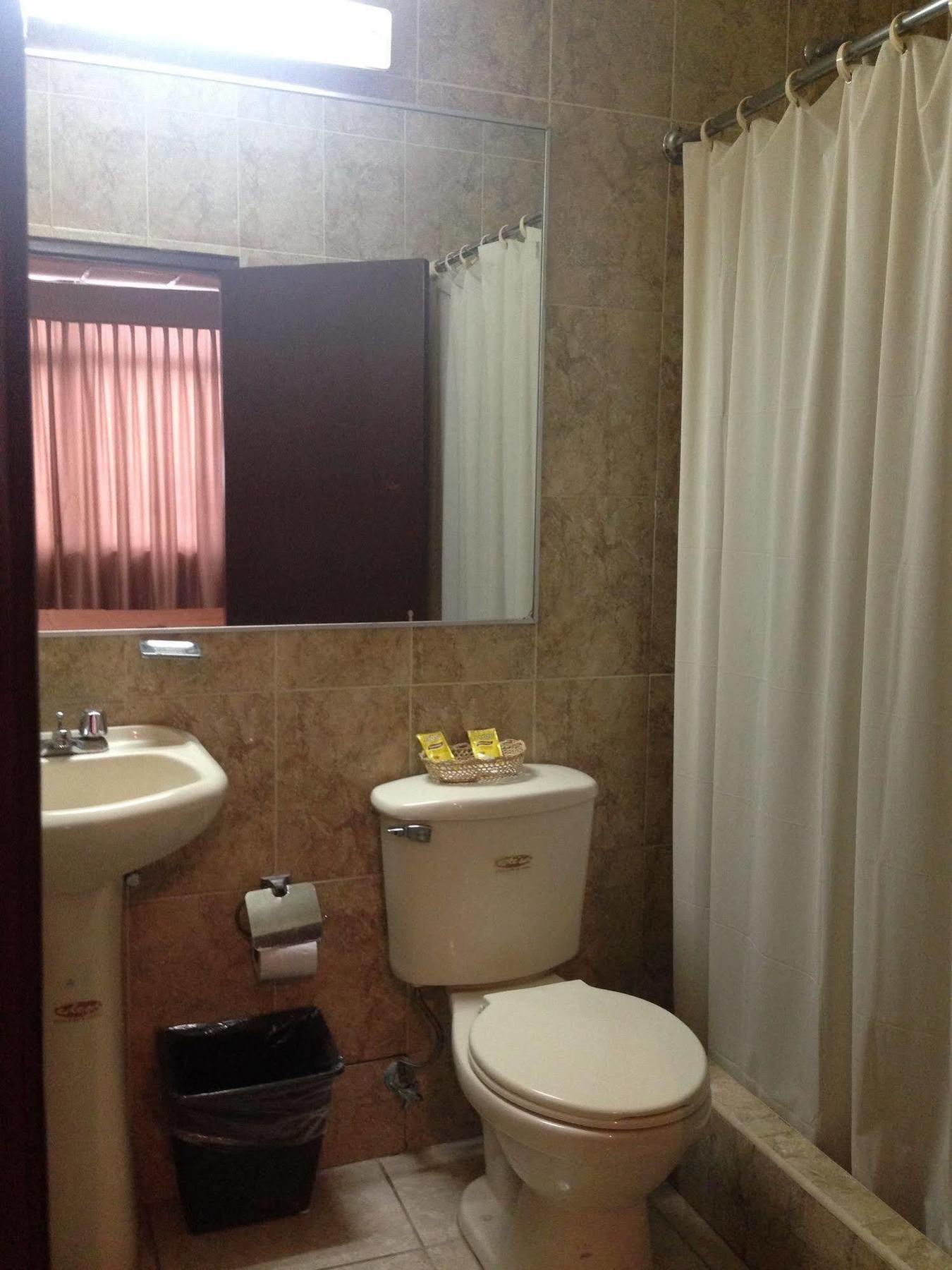 Hotel Rizzo Guayaquil Ngoại thất bức ảnh